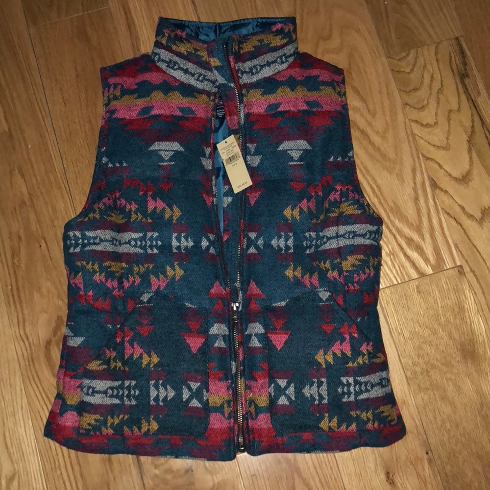 American Eagle vest with tags